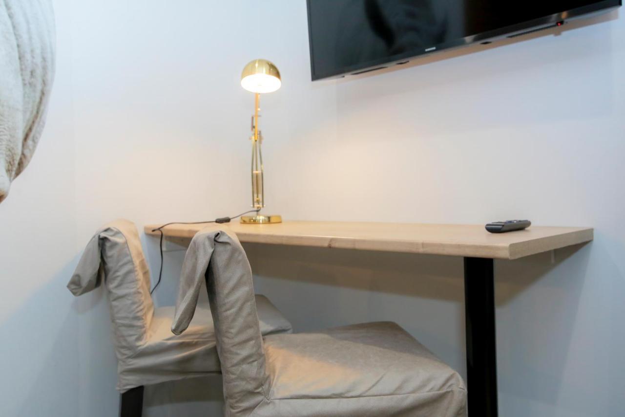 Le Rhinoceros, T1 Hypercentre Chic Et Cosy, Wifi Par Sovalfi Apartment Saint-Etienne  Exterior photo